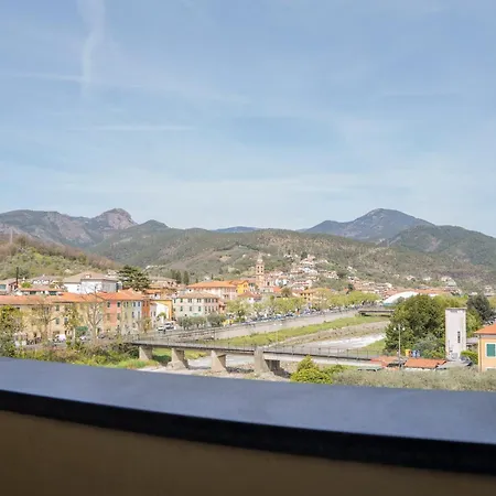 Апартаменты 300 - Attico Moderno, 10 Minuti Di Auto Da Sestri E Dal Mare